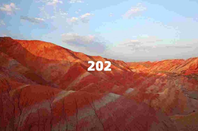 2025年，拼多多将引领社交电商进入互砍微信群的全新时代。